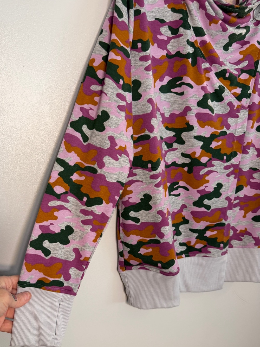 Cuddl Duds fleecewear stretch wrap jacket medium EUC pink camouflage EUC soft